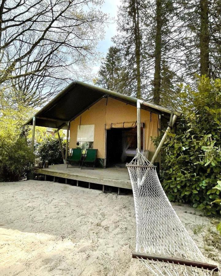 Great-Lake-Lodge-Spektakulaerer-Glampingurlaub-Am-Grossensee Exteriör bild